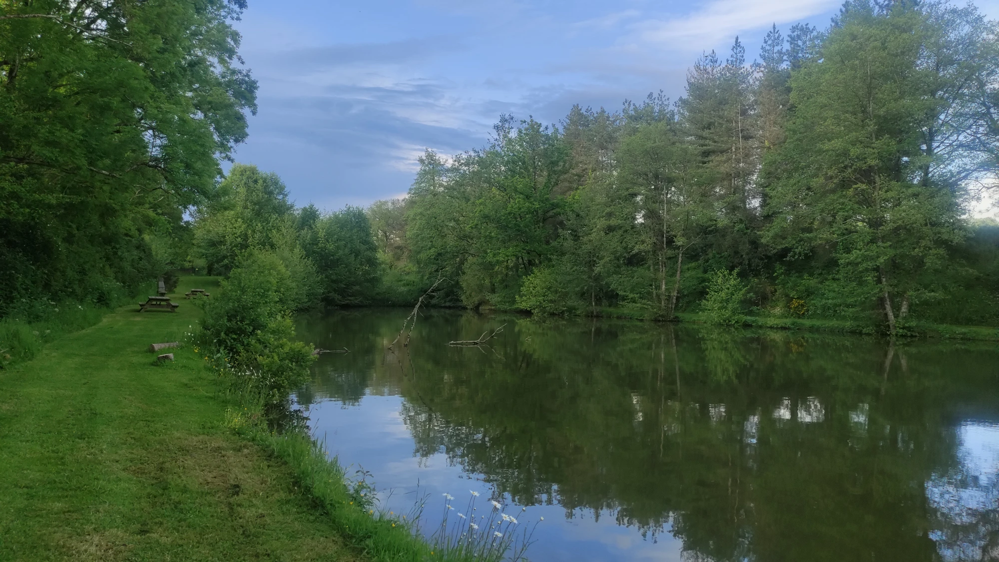 Étang des chênes à 5mn de Laval image